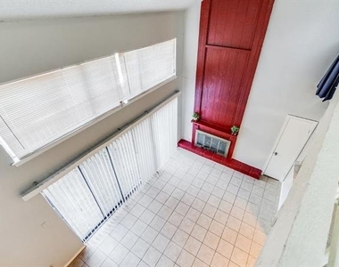 7152 Fair Oaks Avenue - Photo Thumbnail 10