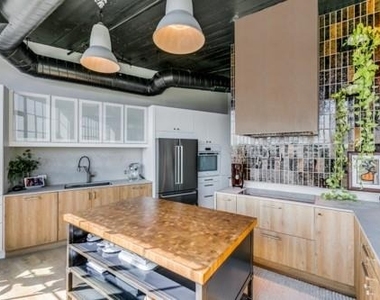 2220 Canton Street - Photo Thumbnail 7
