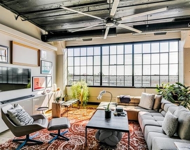 2220 Canton Street - Photo Thumbnail 4
