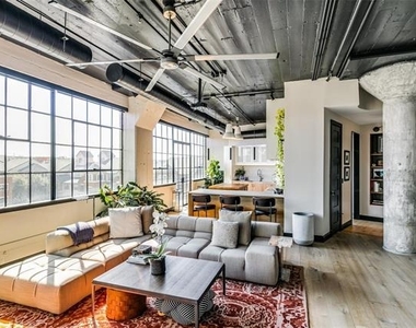 2220 Canton Street - Photo Thumbnail 13