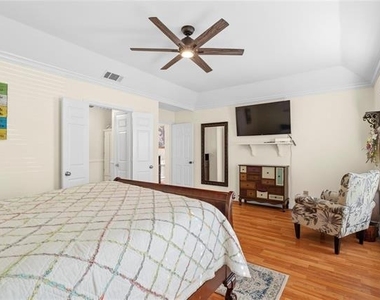 1003 Ashby Drive - Photo Thumbnail 7
