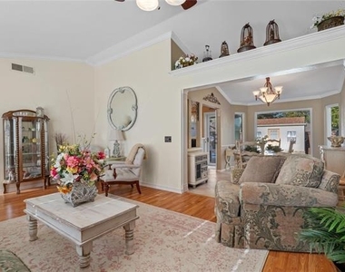 1003 Ashby Drive - Photo Thumbnail 2