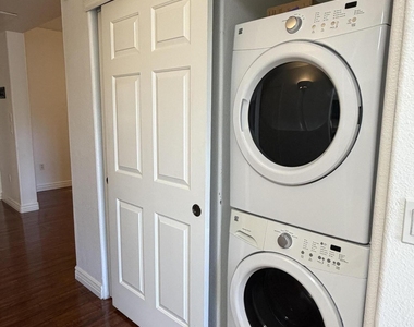 920 E Devonshire Avenue - Photo Thumbnail 7