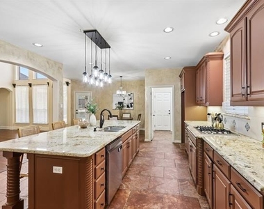 2027 Stonemont Court - Photo Thumbnail 12