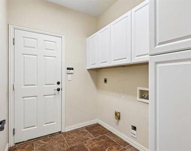 2027 Stonemont Court - Photo Thumbnail 19