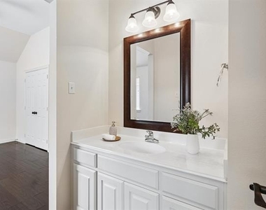 2027 Stonemont Court - Photo Thumbnail 30