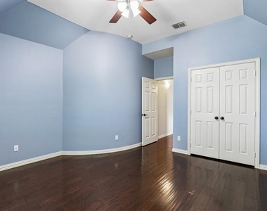 2027 Stonemont Court - Photo Thumbnail 33