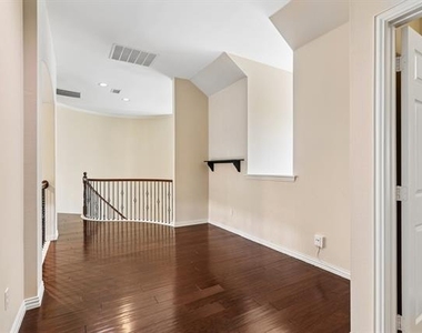 2027 Stonemont Court - Photo Thumbnail 27