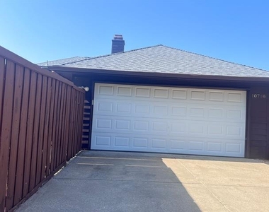 10718 Brandenberg Drive - Photo Thumbnail 25