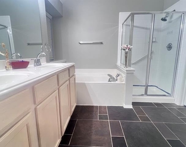 10718 Brandenberg Drive - Photo Thumbnail 15