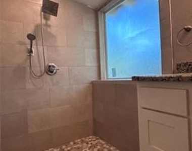 2816 Gordon Avenue - Photo Thumbnail 20