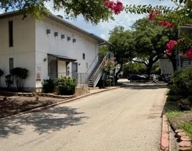 12888 Montfort Drive - Photo Thumbnail 10