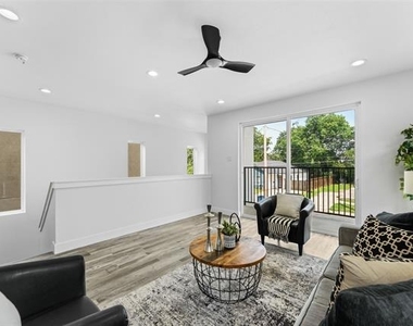 3142 Harmon Street - Photo Thumbnail 3