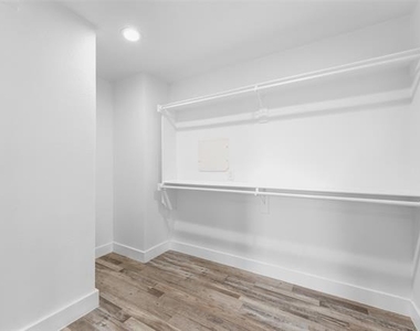 3142 Harmon Street - Photo Thumbnail 23