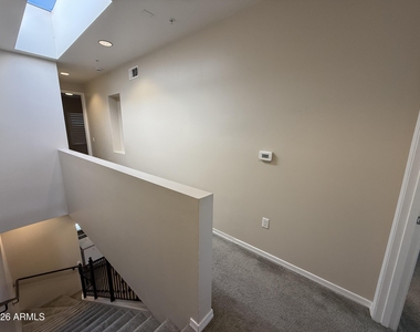 421 W 6th Street - Photo Thumbnail 10