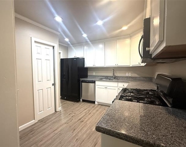 4718 Normandy Road - Photo Thumbnail 16