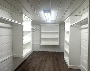4718 Normandy Road - Photo Thumbnail 4