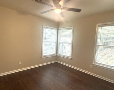 4718 Normandy Road - Photo Thumbnail 8