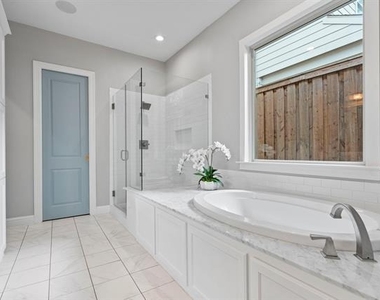 6011 Goodwin Avenue - Photo Thumbnail 20