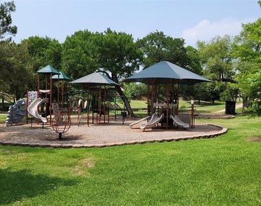 2908 Shady Lake Circle - Photo Thumbnail 25
