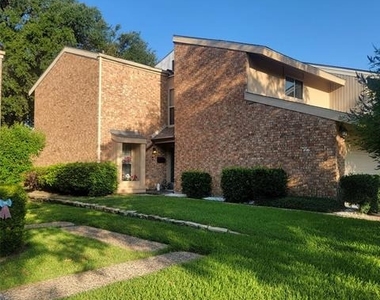 2908 Shady Lake Circle - Photo Thumbnail 1