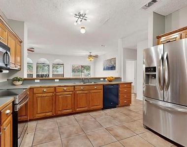 165 Hirth Drive - Photo Thumbnail 9
