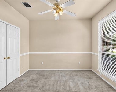 4325 Boca Raton Drive - Photo Thumbnail 19