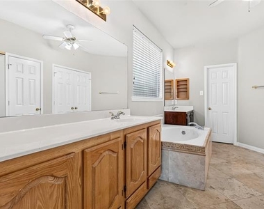 4325 Boca Raton Drive - Photo Thumbnail 12