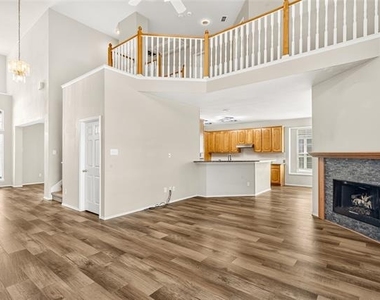4325 Boca Raton Drive - Photo Thumbnail 3