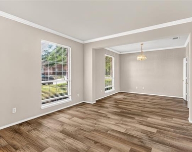 4325 Boca Raton Drive - Photo Thumbnail 2