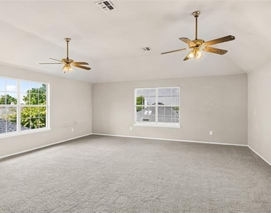 4325 Boca Raton Drive - Photo Thumbnail 20