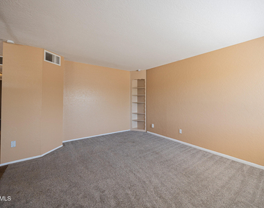 2130 W Cortez Avenue - Photo Thumbnail 4