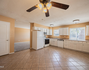 2130 W Cortez Avenue - Photo Thumbnail 9