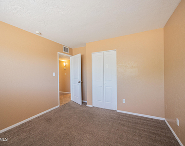 2130 W Cortez Avenue - Photo Thumbnail 15