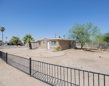 2130 W Cortez Avenue - Photo Thumbnail 3
