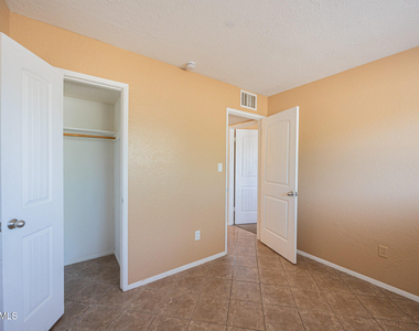 2130 W Cortez Avenue - Photo Thumbnail 17
