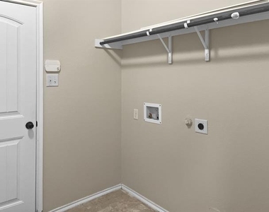 10209 Pear Valley Road - Photo Thumbnail 22