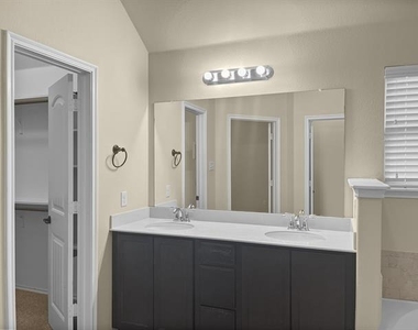 10209 Pear Valley Road - Photo Thumbnail 12