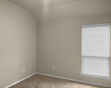 10209 Pear Valley Road - Photo Thumbnail 18