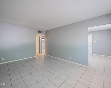1721 E Sheridan Street - Photo Thumbnail 1