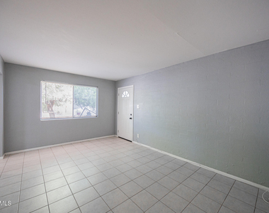1721 E Sheridan Street - Photo Thumbnail 3