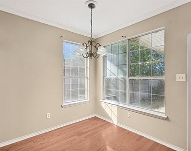 8837 Sunset Trace Drive - Photo Thumbnail 11