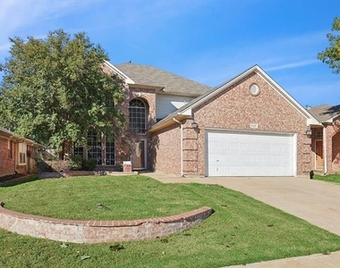 8837 Sunset Trace Drive - Photo Thumbnail 1