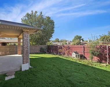 8837 Sunset Trace Drive - Photo Thumbnail 27