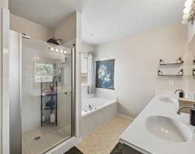 3216 Overstreet Lane - Photo Thumbnail 20