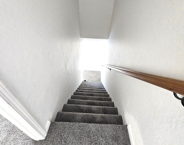 1429 S 15th Avenue - Photo Thumbnail 9