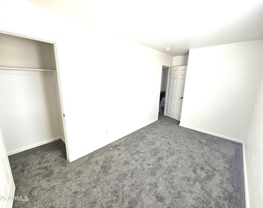 1429 S 15th Avenue - Photo Thumbnail 4