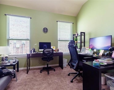 10113 Old Eagle River Lane - Photo Thumbnail 4
