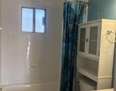 4212 W Vista Avenue - Photo Thumbnail 50