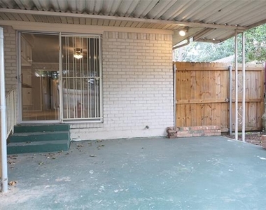 6315 Rincon Way - Photo Thumbnail 24